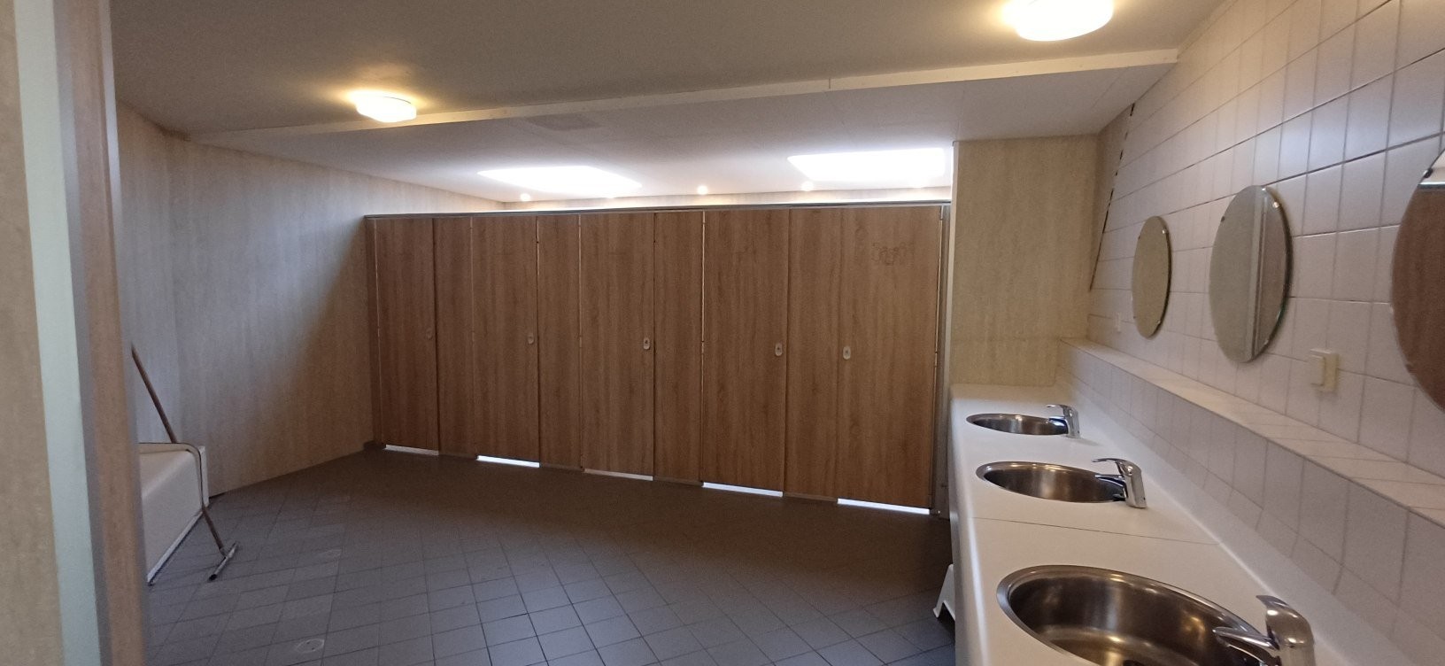 Sanitairgebouw camping hunze bulten 5
